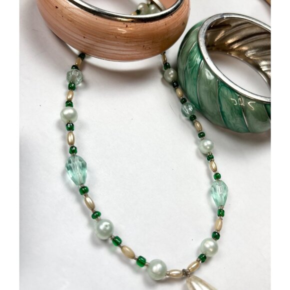 Assorted Jewelry Lot W/Floral Box Necklaces Bracelets & Cameo Pendant,butterfly - Picture 9 of 16